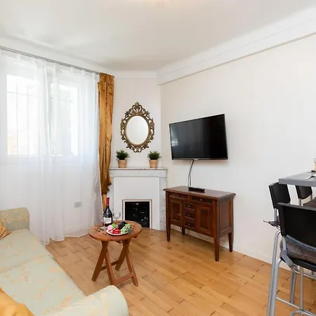 Pelige Yourhosthelper Apartment *
