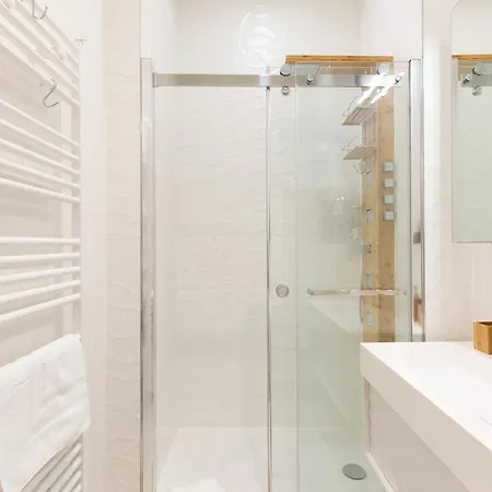 Apartment Pelige Yourhosthelper *